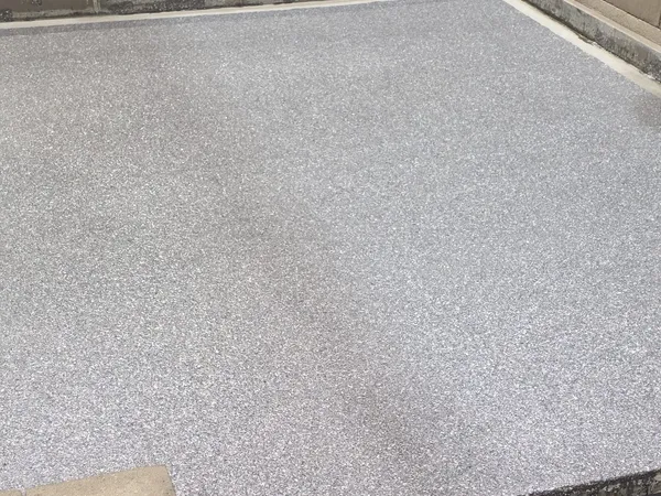 Flake epoxy floor with durable finish